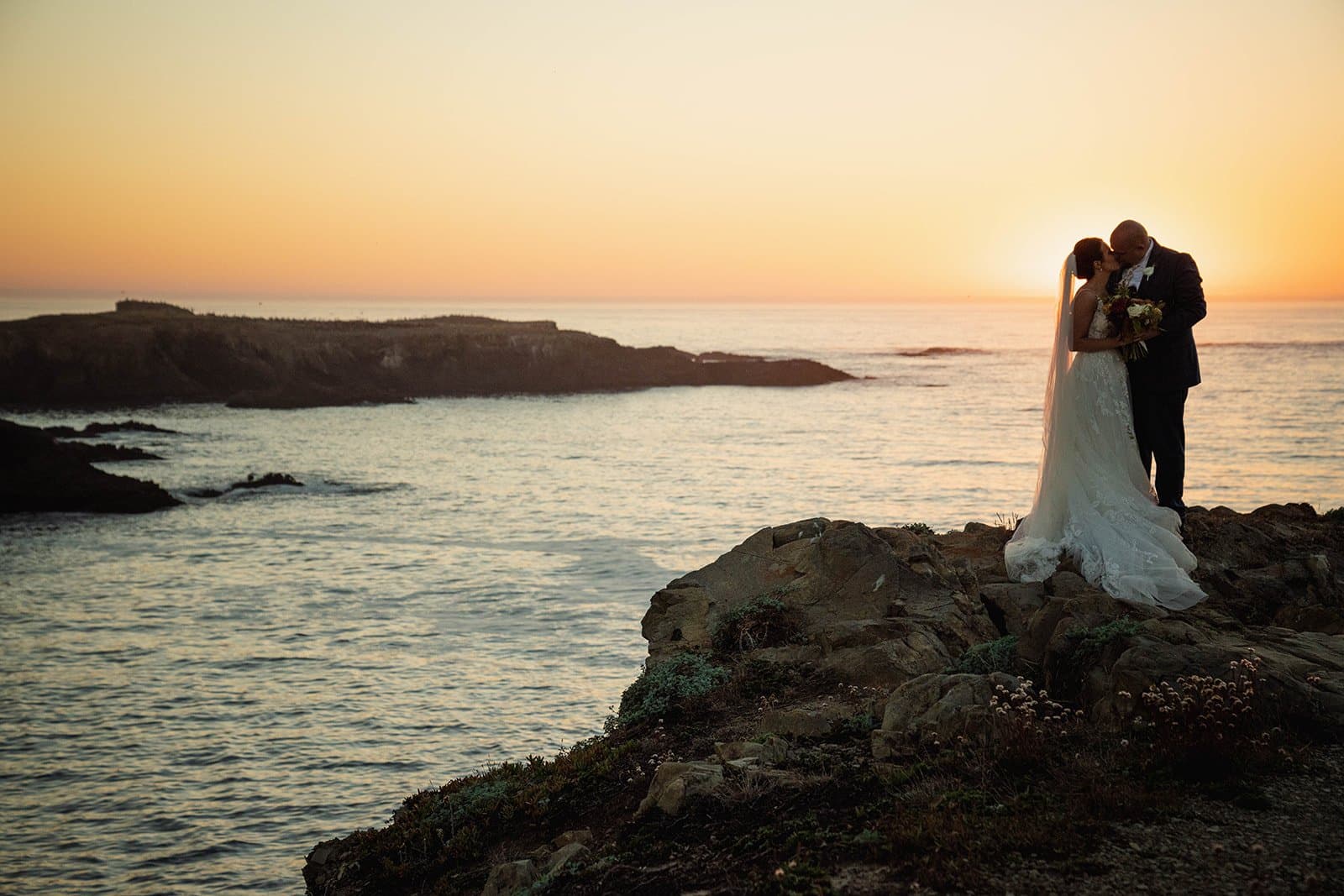 Alysia & Jeremiah, a real Mendocino micro wedding